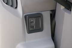 福田 奥铃EV 5.5T 单排纯电动轻卡底盘83.2kWh
