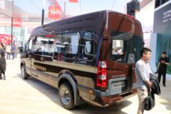 福田商务车 图雅诺E 2017款 商运版 110马力 2.5T柴油 长轴封闭货车