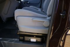 福田商务车 图雅诺E 2017款 商运版 110马力 2.5T柴油 长轴封闭货车