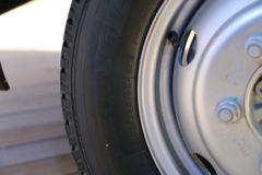 福田商务车 图雅诺E 2017款 商运版 110马力 2.5T柴油 长轴封闭货车