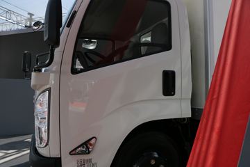  EV 4.5T 4.2׵Ŵ綯ʽῨ(JX5043XXYTG25BEV)107.52kWhͼƬ