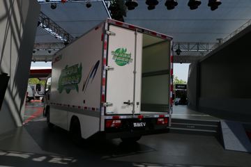  EV 4.5T 4.2׵Ŵ綯ʽῨ(JX5043XXYTG25BEV)107.52kWhͼƬ