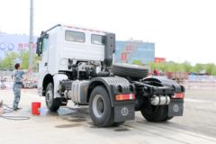北奔 V3重卡 500马力 4X2 AMT自动挡牵引车(国六/右舵)(ND41808A35J7)