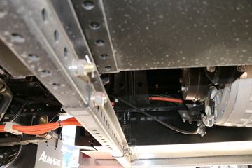 ���� ŷ����BEV ������ 4.5T 4.17�׵��Ŵ��綯��ʽ�Ῠ(BJ5049XXYEV5)83.2kWhͼƬ