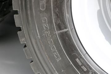 �������� �����ؿ� 390���� 6X4 5.6����ж��ͼƬ