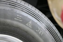 威龙 牵引车底盘                                                图片