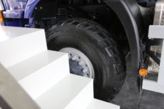 上汽红岩 杰狮C500e重卡 560马力 6X6 AMT自动挡牵引车(CQ4356HYVG425) 上汽红岩 杰狮C500e重卡 560马力 6X6 AMT自动挡牵引车(CQ4356HYVG425)