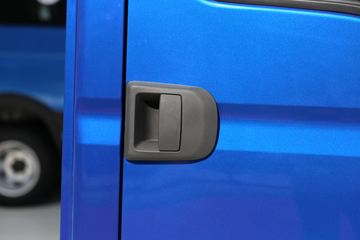 �Ͼ���ά�� DAILY C45-33 145���� 4X2���������Ῠ(NJ1045EFC)ͼƬ