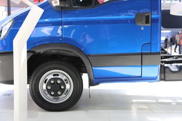 �Ͼ���ά�� DAILY C45-33 145���� 4X2���������Ῠ(NJ1045EFC)ͼƬ