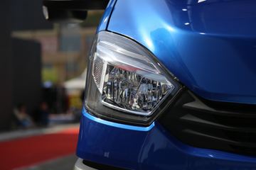 �Ͼ���ά�� DAILY C45-33 145���� 4X2���������Ῠ(NJ1045EFC)ͼƬ