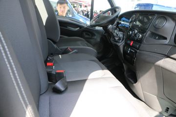 �Ͼ���ά�� DAILY C45-33 145���� 4X2���������Ῠ(NJ1045EFC)ͼƬ