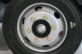 VO8S&nbsp;电动封闭厢货底盘图片