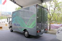 长江M04 4.5T 4.13米货箱式纯电动物流85.8kWh