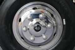 长江M04 4.5T 4.13米货箱式纯电动物流85.8kWh