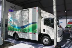 长江SM07 7.37T 4.15米货箱式纯电动物流车78.96kWh