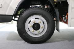 长江SM07 7.37T 4.15米货箱式纯电动物流车78.96kWh