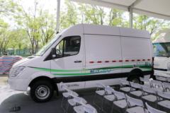 长江SP06 4.5T 5.96米厢式纯电动物流车76.5kWh
