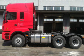 格尔发K5&nbsp;牵引车外观                                                图片