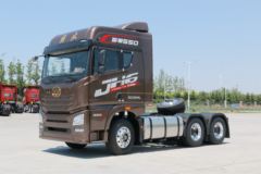 青岛解放 JH6重卡 智尊550超轻版 550马力 6X4牵引车(潍柴)(CA4259P25K2T1E5A80)