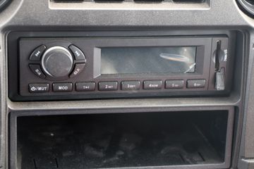 Ծ�� ����X100 ������ 110���� 4X2 3.7����ж��(SH3082VEDBNW)ͼƬ