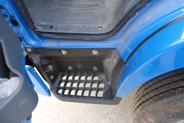 Ծ�� ����X100 ������ 110���� 4X2 3.7����ж��(SH3082VEDBNW)ͼƬ