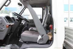 江铃凯锐 116马力 4.1米单排栏板轻卡(宽体豪华)