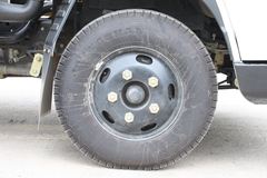 江铃凯锐 116马力 4.1米单排栏板轻卡(宽体豪华)