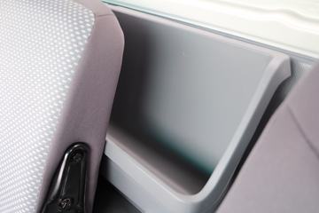 ���� ˧��H330 152���� 4X2 4.12�׵�����ʽ�Ῠ(HFC5043XXYP71K3C2V)ͼƬ