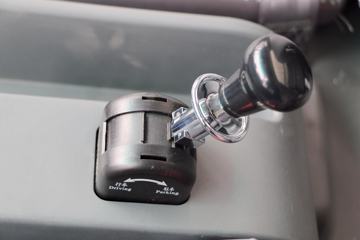 ���� ˧��H330 152���� 4X2 4.12�׵�����ʽ�Ῠ(HFC5043XXYP71K3C2V)ͼƬ