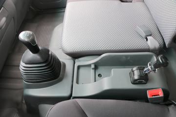 ���� ˧��H330 152���� 4X2 4.12�׵�����ʽ�Ῠ(HFC5043XXYP71K3C2V)ͼƬ