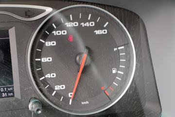 ���� ˧��H330 152���� 4X2 4.12�׵�����ʽ�Ῠ(HFC5043XXYP71K3C2V)ͼƬ