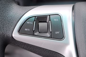 ���� ˧��H330 152���� 4X2 4.12�׵�����ʽ�Ῠ(HFC5043XXYP71K3C2V)ͼƬ