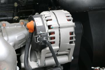 ���� ˧��H330 152���� 4X2 4.12�׵�����ʽ�Ῠ(HFC5043XXYP71K3C2V)ͼƬ