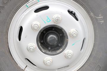 ���� ˧��H330 152���� 4X2 4.12�׵�����ʽ�Ῠ(HFC5043XXYP71K3C2V)ͼƬ