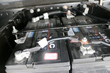 ���� ˧��H330 152���� 4X2 4.12�׵�����ʽ�Ῠ(HFC5043XXYP71K3C2V)ͼƬ