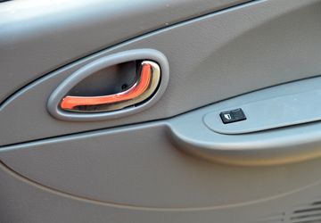 ���� ����T20 150���� 4X2 4.2����ж��(EQ3041L8GDAAC)ͼƬ