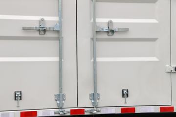 ���� ˧��H330 152���� 4X2 4.12�׵�����ʽ�Ῠ(HFC5043XXYP71K3C2V)ͼƬ