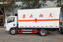 东风多利卡底盘&nbsp;爆破器材运输车外观图片