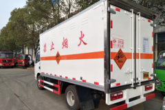 东风 多利卡D6 115马力 4X2 4.1米爆破器材运输车(程力威牌)(CLW5042XQY5)