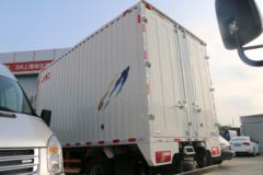 江铃 凯锐800 154马力 4.08米单排厢式载货车(JX5047XXYXGF2)