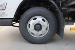 江铃 凯锐800 154马力 4.08米单排厢式载货车(JX5047XXYXGF2)