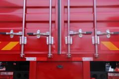 江淮 格尔发A5L中卡 220马力 4X2 6.8米仓栅式载货车(HFC5181CCYP3K1A53S6V)