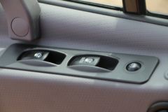 江淮 格尔发K3L中卡 160马力 4X2 6.8米栏板载货车(HFC1161P3K1A50S2V)