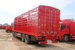 江淮 格尔发K5W重卡 320马力 8X4 9.6米仓栅式载货车(HFC5321CCYP1K4H45S1V)