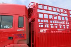 江淮 格尔发K5W重卡 320马力 8X4 9.6米仓栅式载货车(HFC5321CCYP1K4H45S1V)