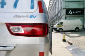 优优 电动封闭厢货外观图片