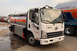 一汽解放轻卡底盘&nbsp;油罐车外观图片