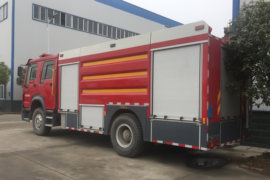 重汽斯太尔底盘&nbsp;消防车外观图片