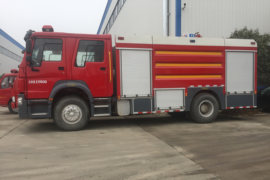 重汽斯太尔底盘&nbsp;消防车外观图片