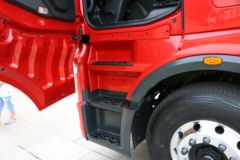 三一重卡 英雄版 500马力 6X4牵引车(HQC4250T)